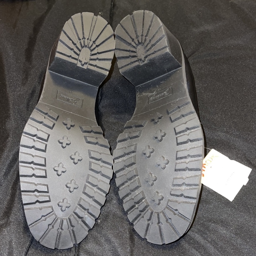 Medium Height Loafers - Picture 2 of 4